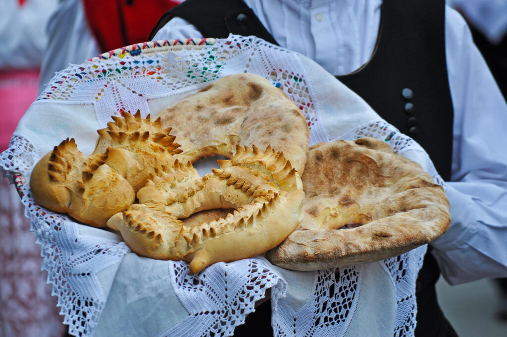 Basket of typical Sardinian bread