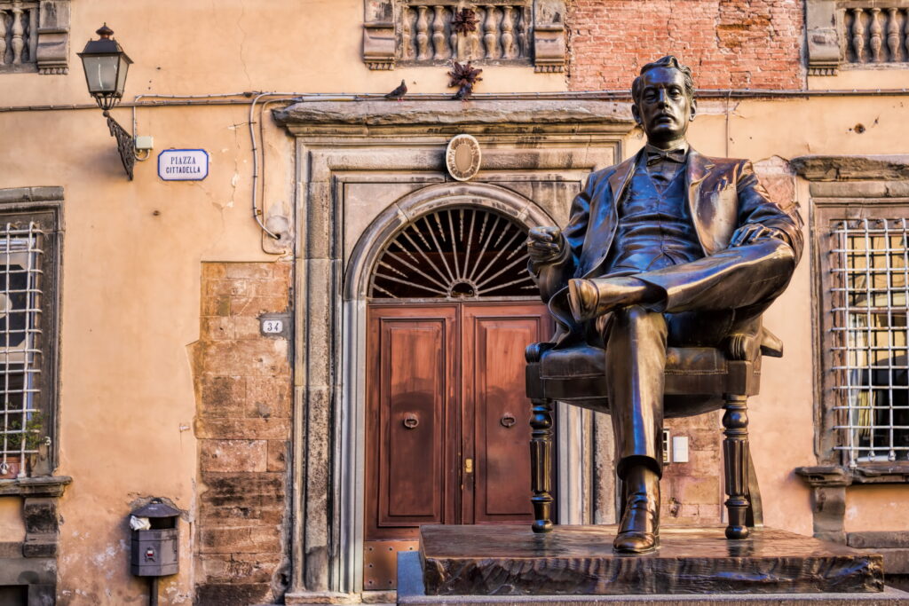 Visit Puccini´s town Lucca in Tuscany